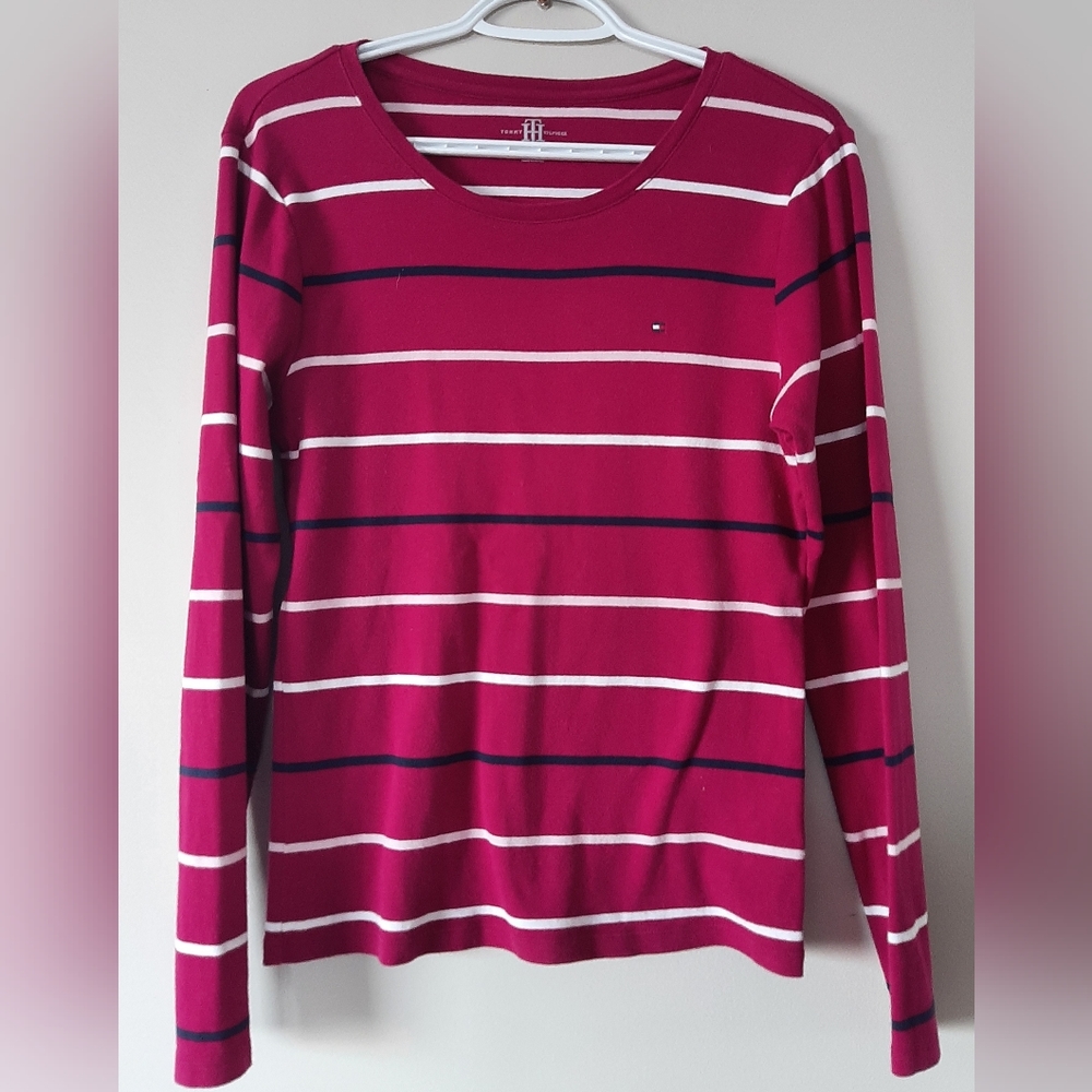 Tommy Hilfiger Top ~ Large